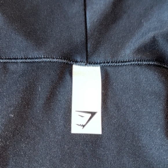 Gymshark Performance Shirt Size Medium - Picture 8 of 8